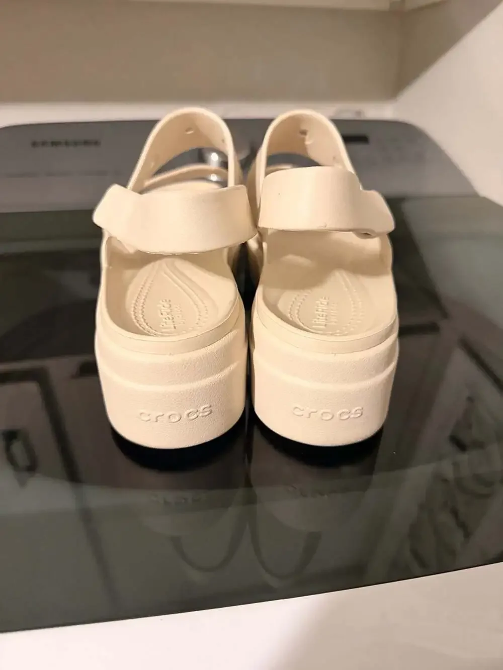 Crocs Brooklyn 4U Low Wedge Platform Sandals